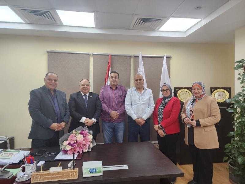 بروتوكول تعاون مشترك بين مكتب النائب الدكتور/ حسين خضير وكيل لجنة الصحه بمجلس الشيوخ ومستشفيات المنصوره الجامعيه