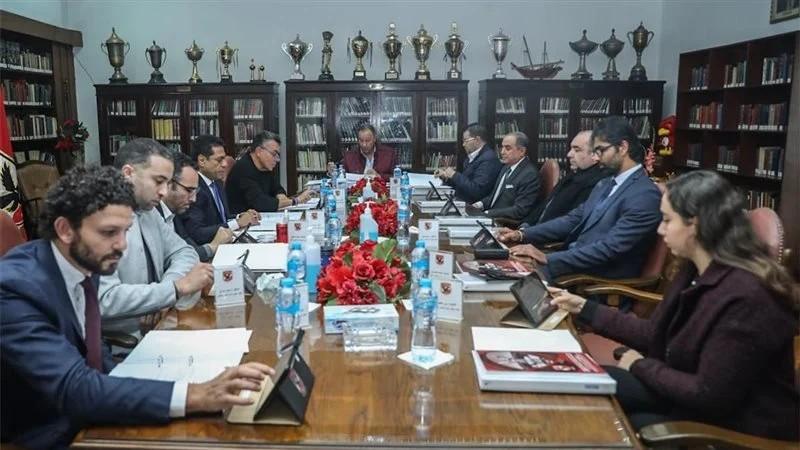 مجلس الأهلي يناقش أزمة القمة وقانون الرياضة في اجتماع اليوم